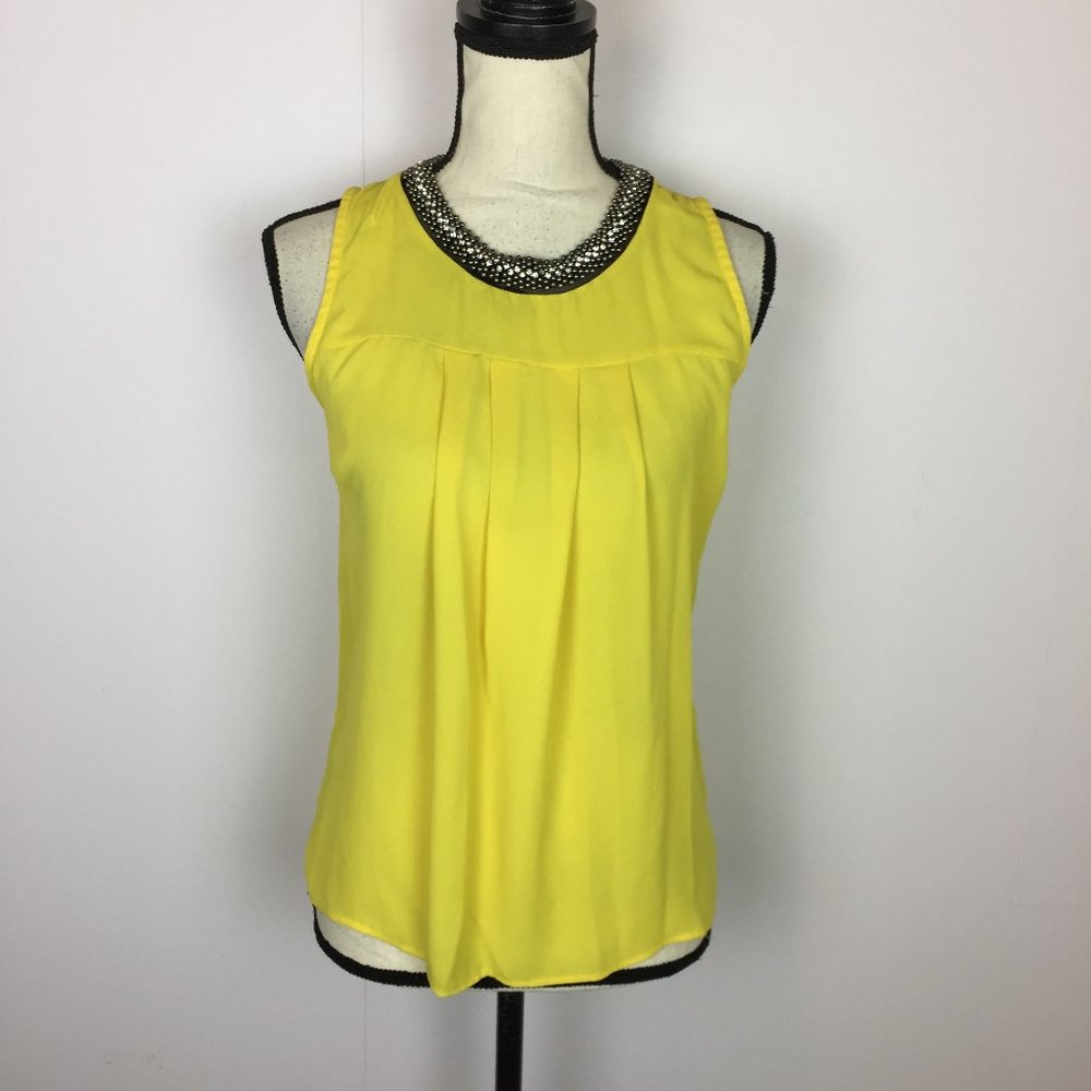 Gibson Latimer Blouse Top Size S Womans Yellow Drape Back Sleeveless Beaded Neck